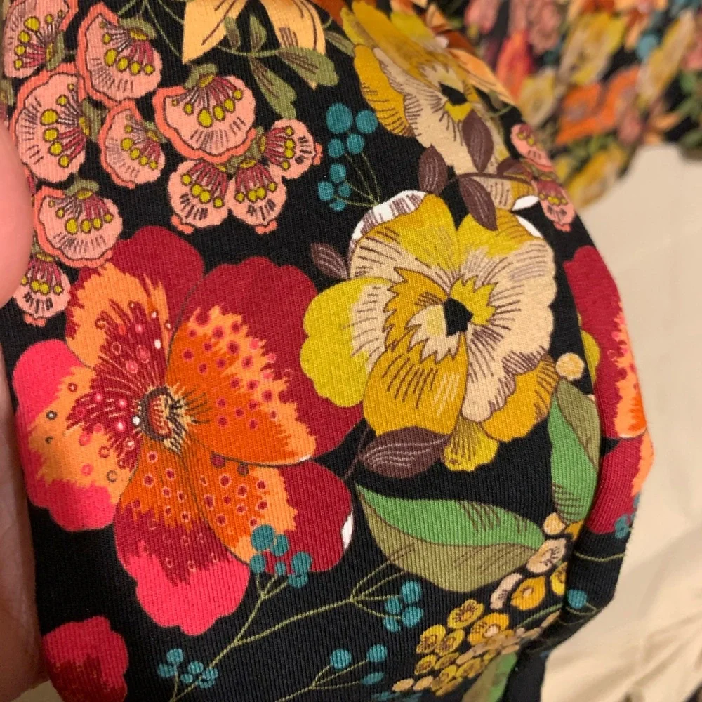 SOLD** 180 NWT XS Johnny Was bohemian floral on black Camilla hoodie - Picture 16 of 16